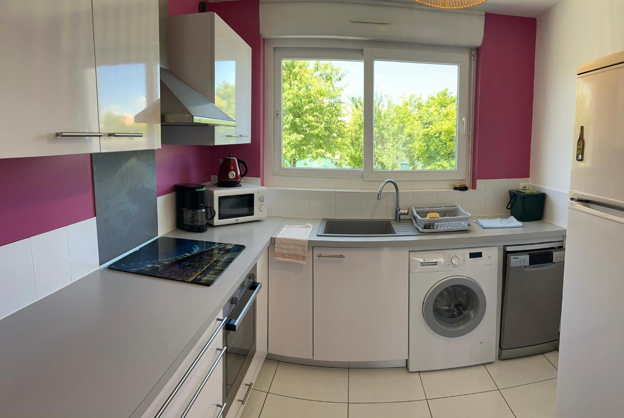 5Min Futuroscope 80M2 - 3 Chambres - Parking Prive - Wifi - Jardin Chasseneuil-du-Poitou Luaran gambar